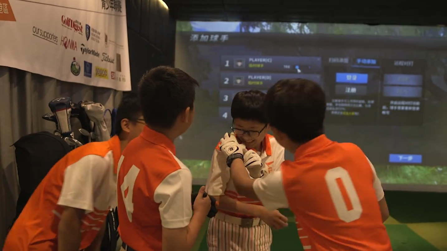 玩鬧嬉戲，親密無間.png